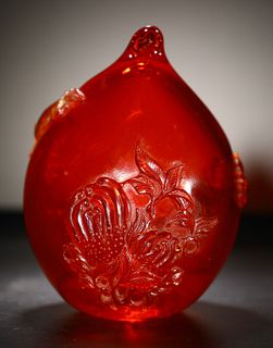 GLASS CARVED LOTUS PATTERN PENDANT