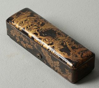 LACQUER CARVED PINE PATTERN BOX