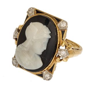 14K Gold, Carved White On Black Cameo Ring, Size 6.5