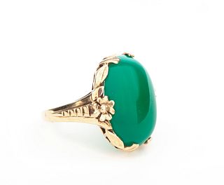 Vintage Gold and Green Onyx Cocktail Ring