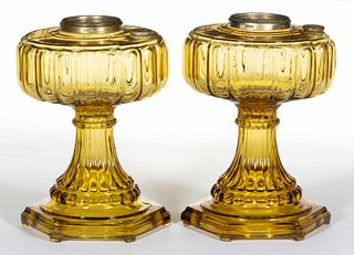 ALADDIN MODEL 109 / CATHEDRAL PAIR OF KEROSENE STAND LAMPS