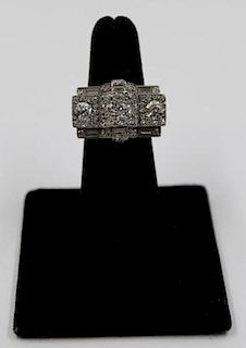 JEWELRY. Art Deco Diamond Ring.