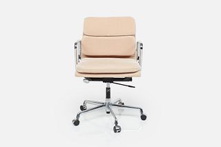 Charles + Ray Eames, 'Soft Pad' Management Chair