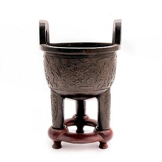 Chinese Cast Bronze Ding Tripod Pot