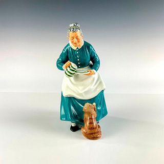 Favourite - HN2249 - Royal Doulton Figurine