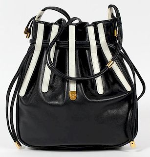 GUCCI NAVY AND WHITE LEATHER BAG