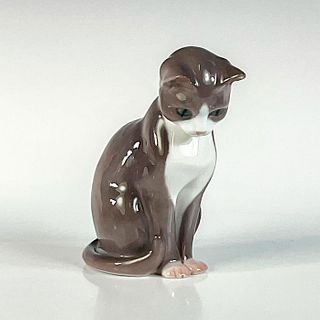 Vintage Bing & Grondahl Figurine, Cat 2454