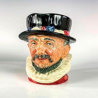 Beefeater ER D6206 - Large - Royal Doulton Character Jug