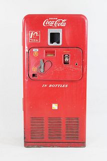 Coca-Cola 10-Cent Coin-op Bottle Vending Machine Vendorlator VMC 33