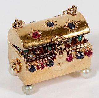 14 KT GOLD AND SAPPHIRES RUBIES CHARM CHEST