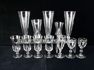 COLLECTION OF 12 ASSORTED PIECES OF STEMWARE