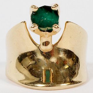14KT GOLD AND EMERALD RING