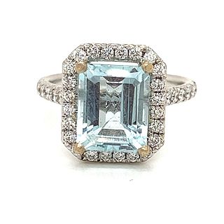 18k Diamond Aquamarine Ring
