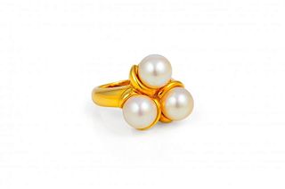 A Boivin Garrard Gold and Pearl Ring