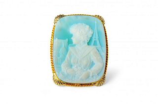 A Gold and Chalcedony Cameo Brooch
