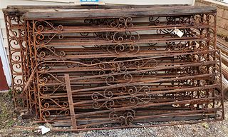 6 SECTION VINTAGE WROUGHT FENCING 70"H X 40"L