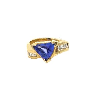 Tanzanite & Diamonds 14k Gold Ring