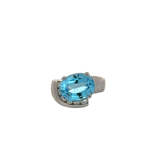 Blue Topaz & Diamonds Cocktail Ring in 14k Gold 
