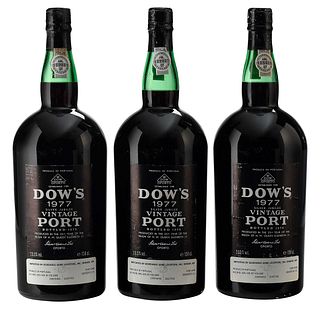 Three 1977 Dow's Vintage Porto "Silver Jubilee" Magnums 