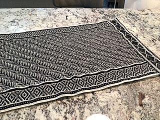 TALI KWATCHER, Geometric shawl/wrap