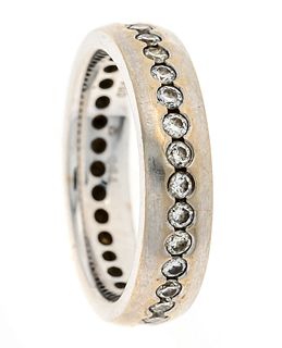 Eternity ring WG 750/000 with 32 brilliant-cut diamonds add. 0,64 ct (hallmarked) W/SI, RG 50, 5,3