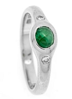 Emerald ring platinum 950/000 with one oval emerald cabochon 4,8 x 4,0 mm and two brilliants add.