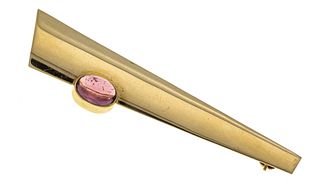 Tourmaline bar brooch GG 585/000 with one oval tourmaline cabochon 7 x 5 mm, l. 58 mm, 5,5 g