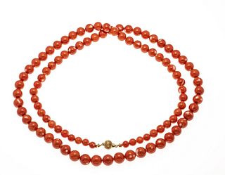 Coral necklace with ball clasp GG 585/000 strand of very fine coral balls 10 - 6.1 mm, salmon red
