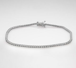 Brilliant tennis bracelet WG 750/000 with 95 brilliant-cut diamonds, total 1.90 ct Wesselton -