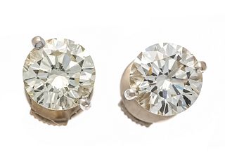 Brilliant solitaire ear studs WG 750/000 with 2 brilliant-cut diamonds, total 2.65 ct Crystal -
