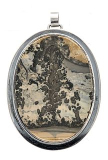 Landscape jasper pendant silver 925/000 with an oval landscape jasper disc 46 x 33.5 mm, l. 60 mm,