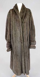 Ladies mink coat, 20th c., no la