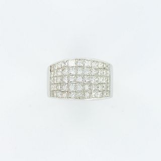 Stunning Designer 18K White Gold and Diamonds Ring