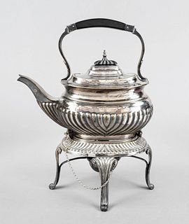Tea kettle on rechaud, 20th century, plated, rechaud on 4 curved legs, complete with burner, pot with hinged hinged lid and rigid overlapping handle w