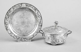 Round lidded vessel with saucer, China, c. 1900, MZ, silver 900/000, saucer on 3 feet, vessel with side set handles and domed lid, wall with floralewm