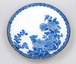 Large plate, Japan, Arita, around 1900, large porcelain plate with iron brown decorative rim and blue print of blooming chrysanthemums, 4 fire support
