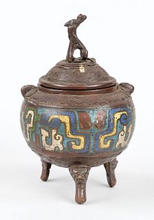 Incense burner type Ding, China, 20th century, bronze tripod archaic decoration, felid knob lid, bottom stippling, h 16cm