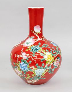 Tianqiuping retro vase, China, mid-century, scarlet colored porcelain vase with polychrome peony and peach decoration and inscription poem, apocryphal
