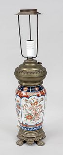 Imari lamp, Japan and Europe, Meiji period(1868-1912), around 1900, porcelain vase with polychrome floral glaze decoration, copper alloy mount with li