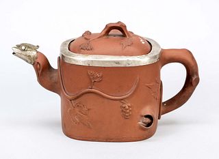 Yixing jug with chicken head, China, Qing dynasty(1644-1911), 19th century, earthenware in spout and handle in vine form, modeled decoration of humoro