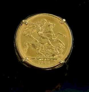 Ring with Gold Sovereign, dated 1966, in 9 ct gold mount