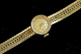 Longines lady's gold bracelet watch, 9 ct