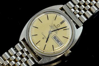 Gentlemen's Omega Constellation Automatic watch, stainless steel case, day date aperture at 3, on a later steel bracelet.