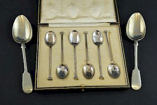 Cased set of six silver seal top spoons, Sheffield 1922, makers Cooper Brothers & Sons Ltd, retailed by Weir & Sons, and a pa