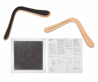 GABRIEL OROZCO,Issue 26, Black feather,Con firma y fecha 2015 grabada en laser, Boomerang de madera de abedul, 30 x 16 x 5 cm