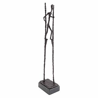 PABLO SERRANO, Ascenso, Firmada y fechada 2020, Escultura en bronce 1 / 15 en base de piedra, 75 x 16 x 12 cm, Con certificado