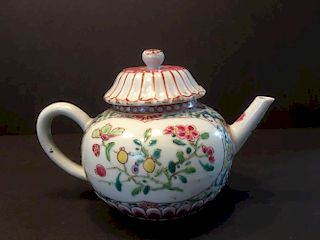 ANTIQUE Chinese Famille Rose Lotus Teapot, early 18th Century, Yongzheng period. 4 1/4" H x 6" wide