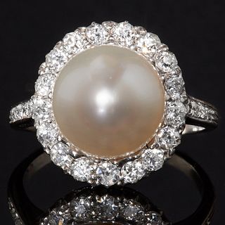 LARGE PEARL AND DIAMOND CLUSTER RING