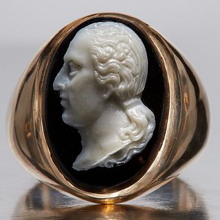 CARVED CAMEO PORTRAIT RING