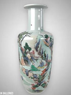 INCREDIBLE HAND PAINTED 19TH C. CHINESE VASE